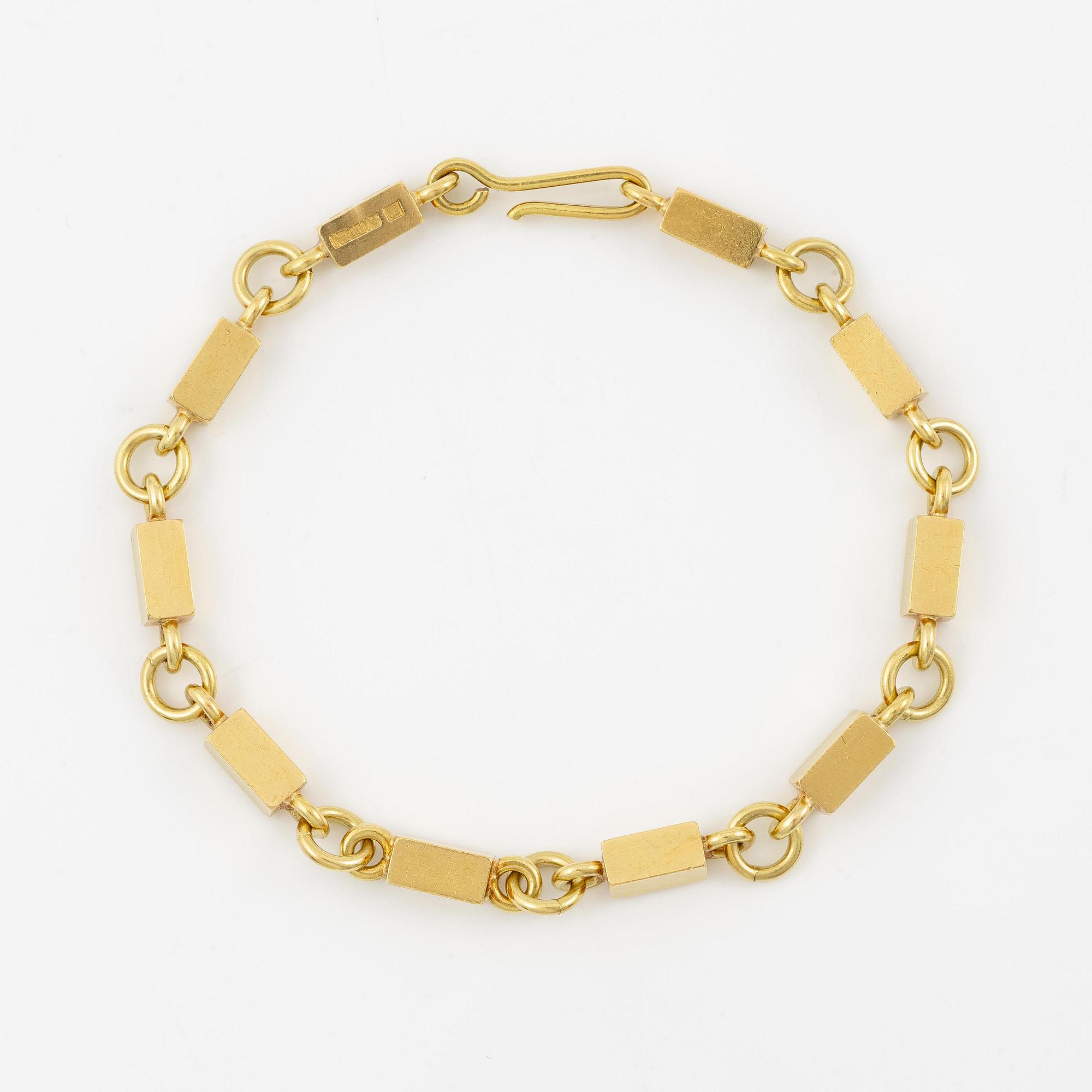 Wiwen Nilsson, a bracelet, 18K gold, Lund 1974.