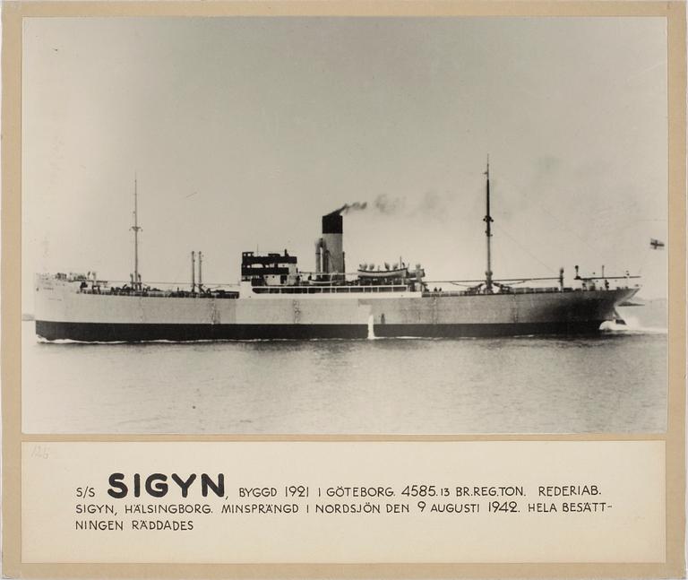 PARTI MARINHISTORIA, ca 90 delar, 1900-tal.