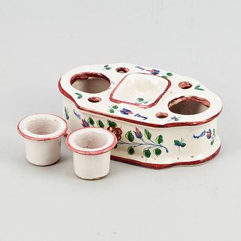 SKRIVSTÄLL, porslin, 1900-tal.