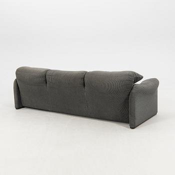 Vico Magistretti, sofa, "Maralunga", Cassina, Italy, late 20th century.