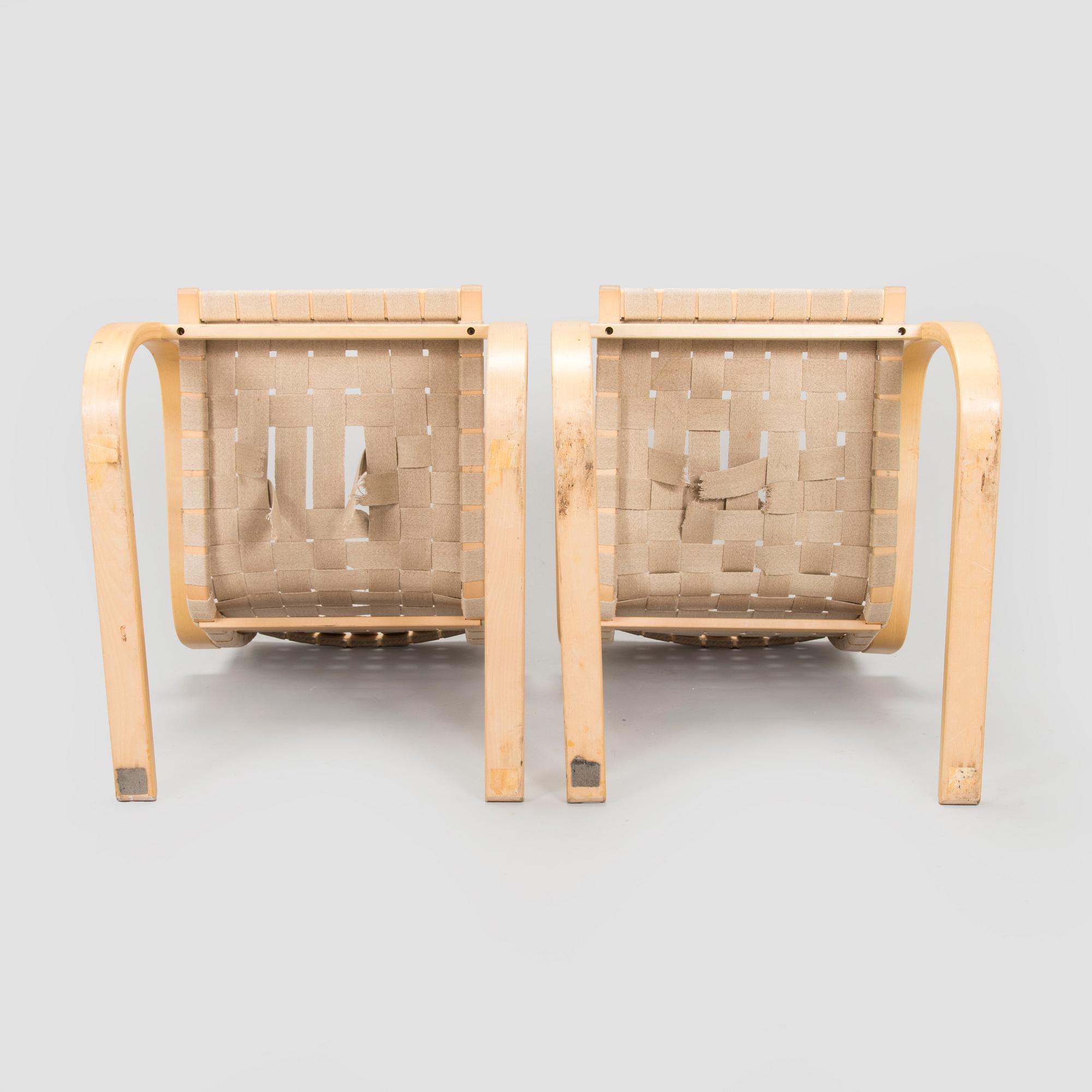 Alvar Aalto, fåtöljer, ett par, modell 406 för Artek 1900-talets slut.