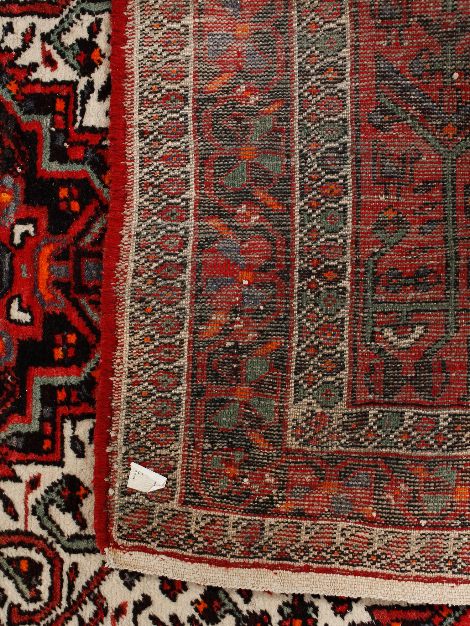 MATTA, Malayer/Hamadan, 1900-talets senare del, 228 x 130 cm.