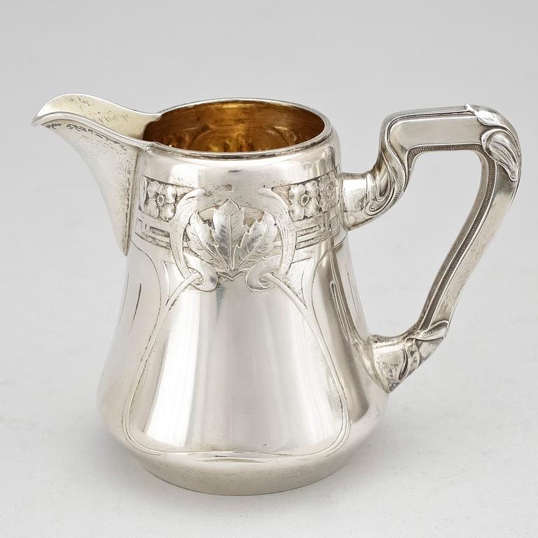 PARTI SERVISDELAR, 3 + 1 delar, silver, bl a CG Hallbergs Guldsmeds AB, Stockholm, 1912. Totalvikt ca 1309 g.