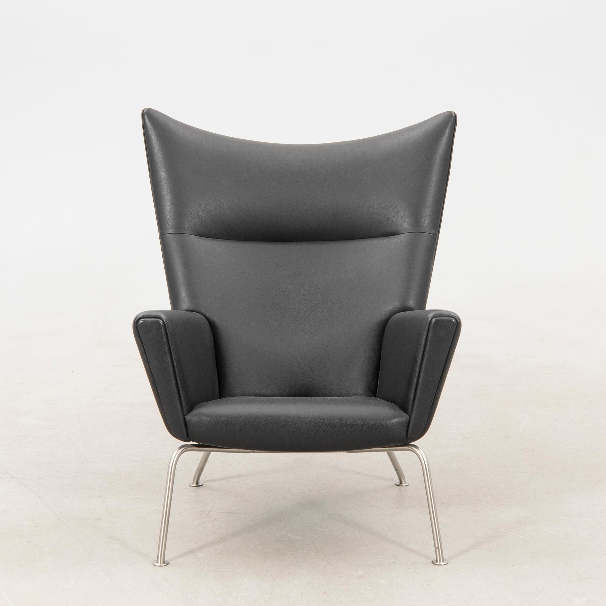 Hans J. Wegner, fåtölj, modell "CH445, Wing Chair", Carl Hansen & Søn, Danmark.