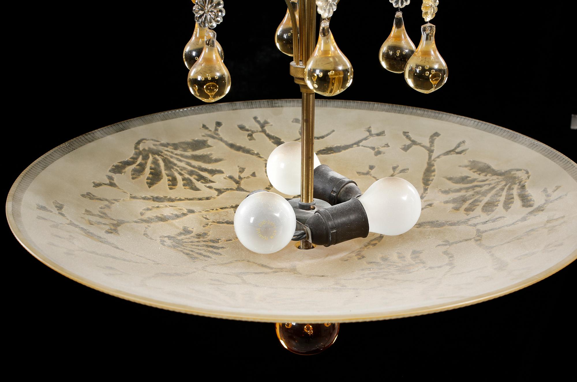 TAKLAMPA, 1930/40-tal. Höjd ca 60 cm.