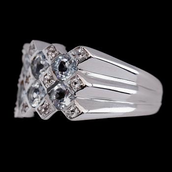 RING, sterlingsliver, akvamariner tot ca 2.50 ct, vita safirer tot ca 0.30 ct.