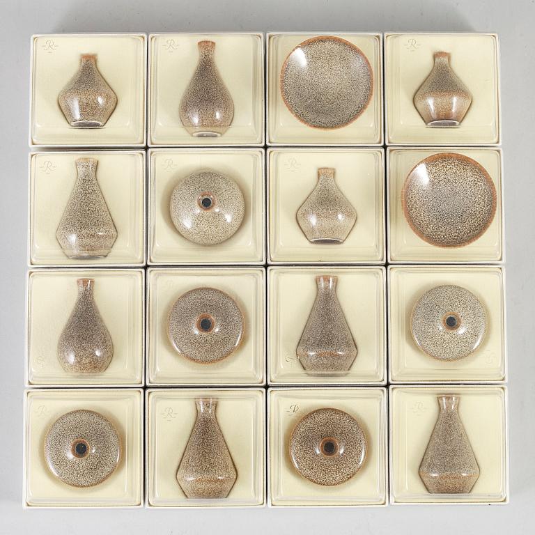 BERTIL LUNDGREN, 16 stoneware miniatures from Rörstrand.