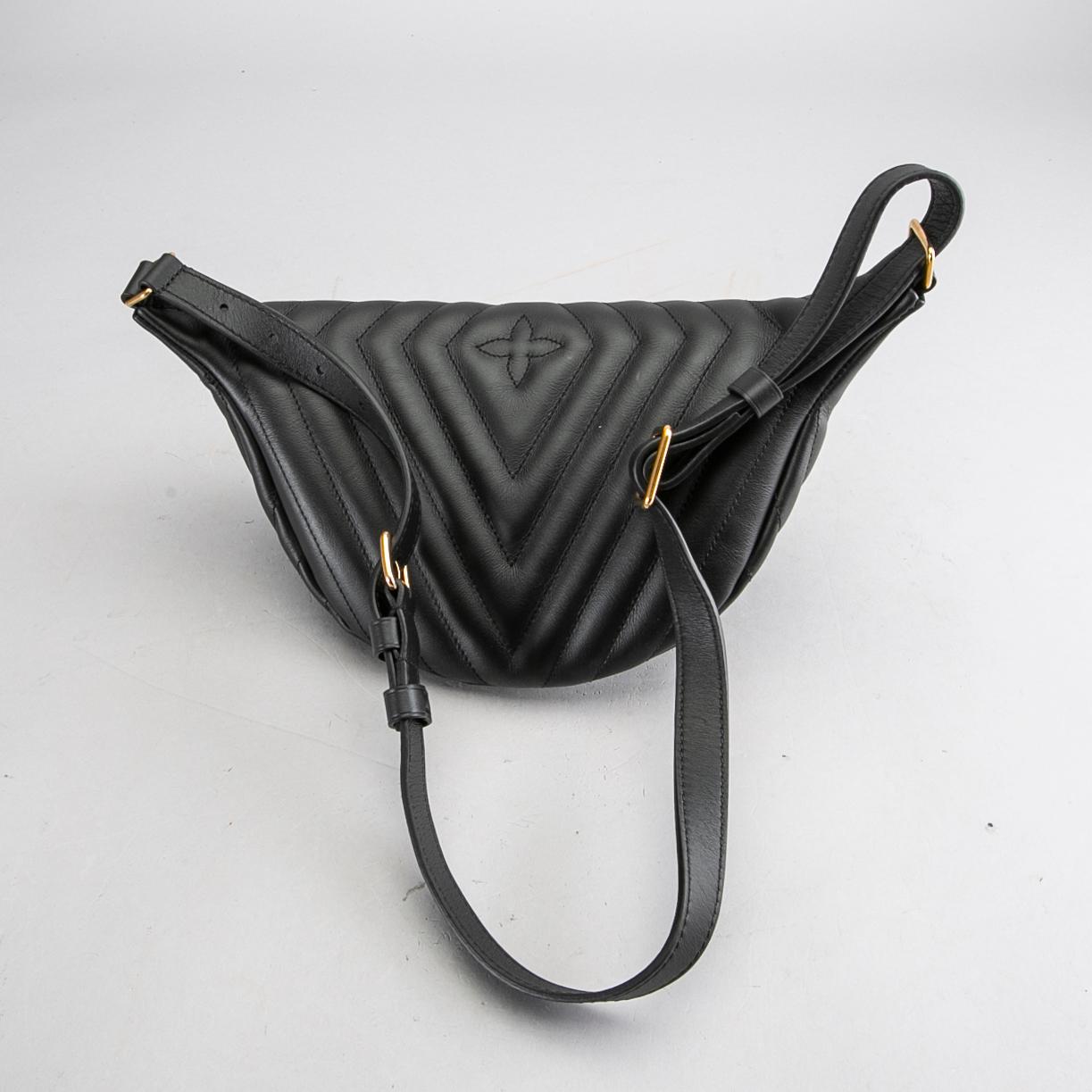 A LOUIS VUITTON NEW WAVE BUM BAG, multi . 2019.