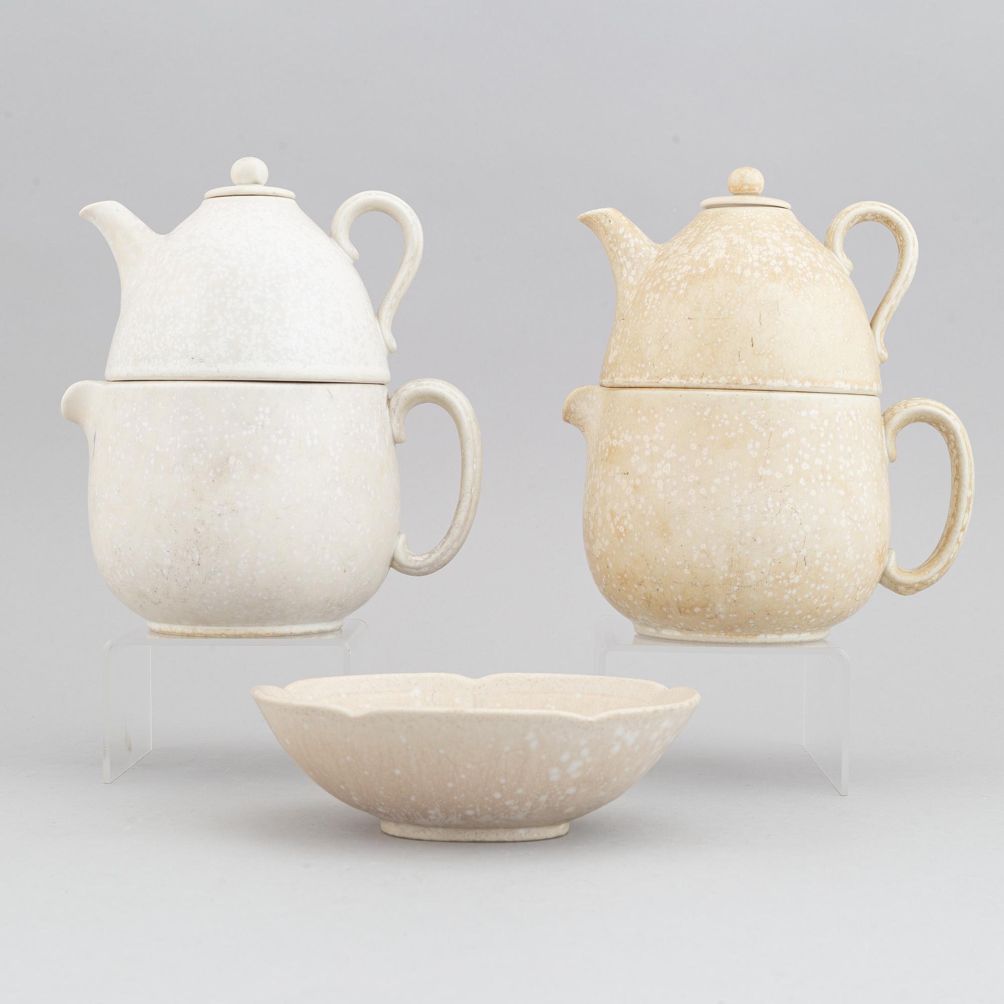Gunnar Nylund, a set of 2 double" stoneware pots, model UB and a bowl, Rörstrand, Sweden 1940's.