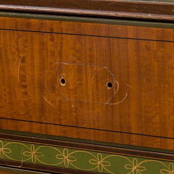 A chest of drawers from the John Widdicomb Furniture, Grand Rapids Michigan, USA, first half of the 20th Century.