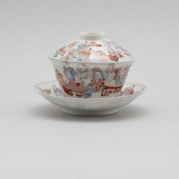 SKÅL MED LOCK OCH FAT, äggskalsporslin, Kina, 1900-tal.
