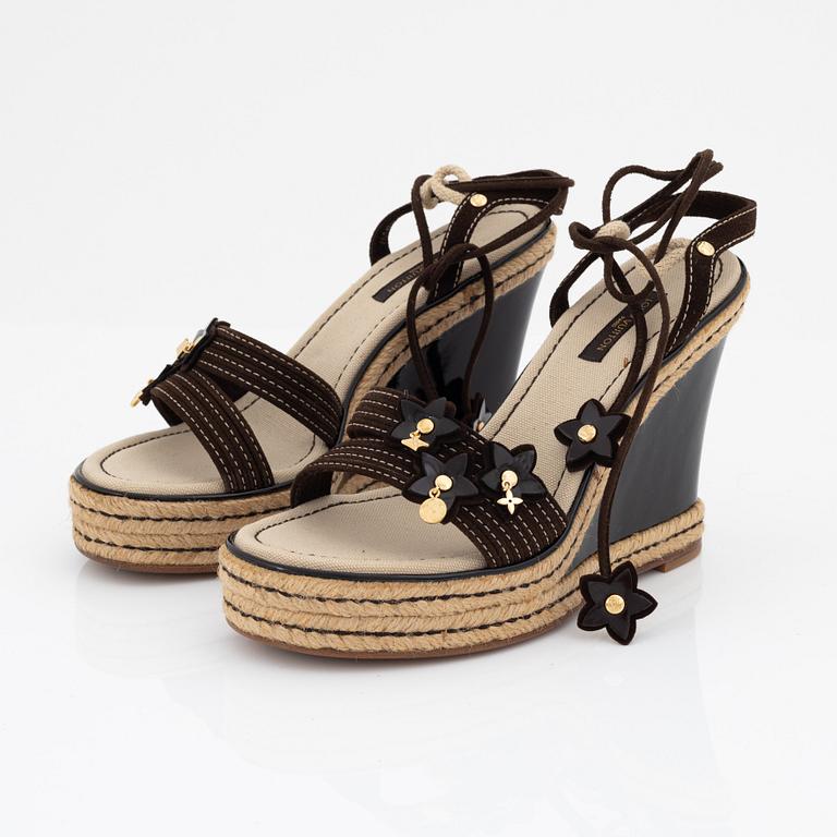 Louis Vuitton, a pair of platform sandals, italian 36 1/2.