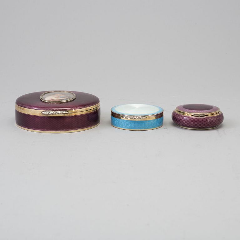 DOSOR, 3 st, emalj och silver .935, tyska, omkring 1900, 1 med svenska importstplr.