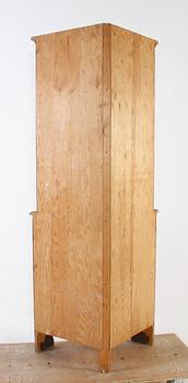 HÖRNSKÅP, allmogestil, sent 1900-tal.