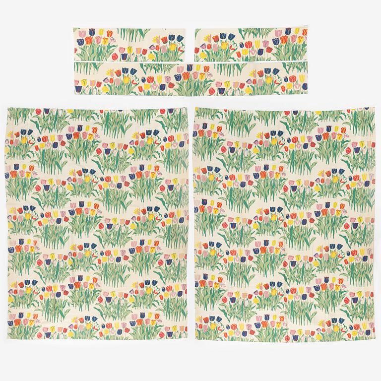 Josef Frank, gardiner, ett par, samt gardinkappor, 3 st, "Tulpan", Svenskt Tenn.