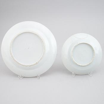 13 famille rose Canton porcelain objects, Qing dynasty, late 19th century.