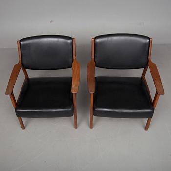 FÅTÖLJER, ett par, 1950/60-tal.