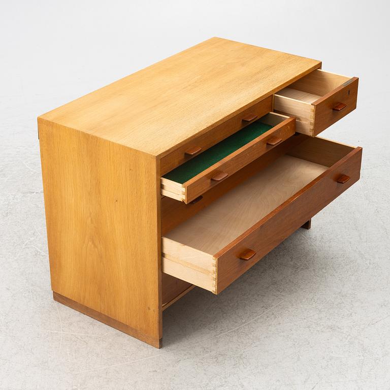 Hans J. Wegner, chest of drawers, Ry Möbler.