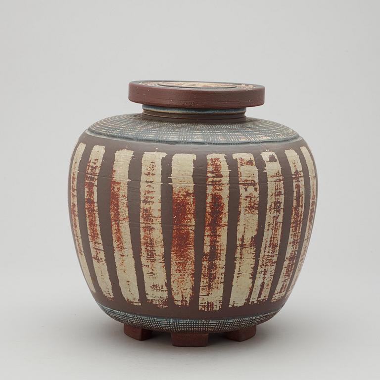 A Wilhelm Kåge 'Farsta' stoneware jar and cover, Gustavsberg Studio 1956.