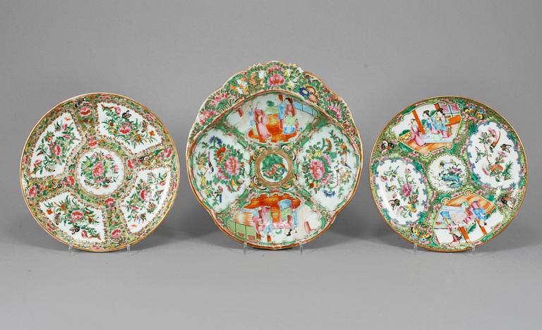 TALLRIKAR, 4 st, porslin, Kanton, Kina, 1900-tal.