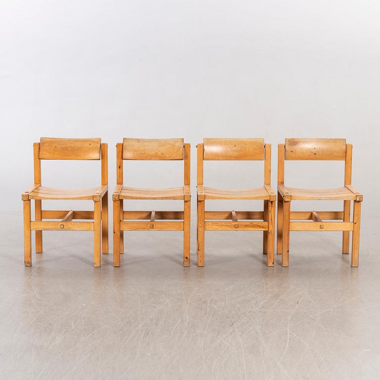 A set of four 1960:s pine chairs by Edvin Helseth for Trysil Sportstugefabrik.