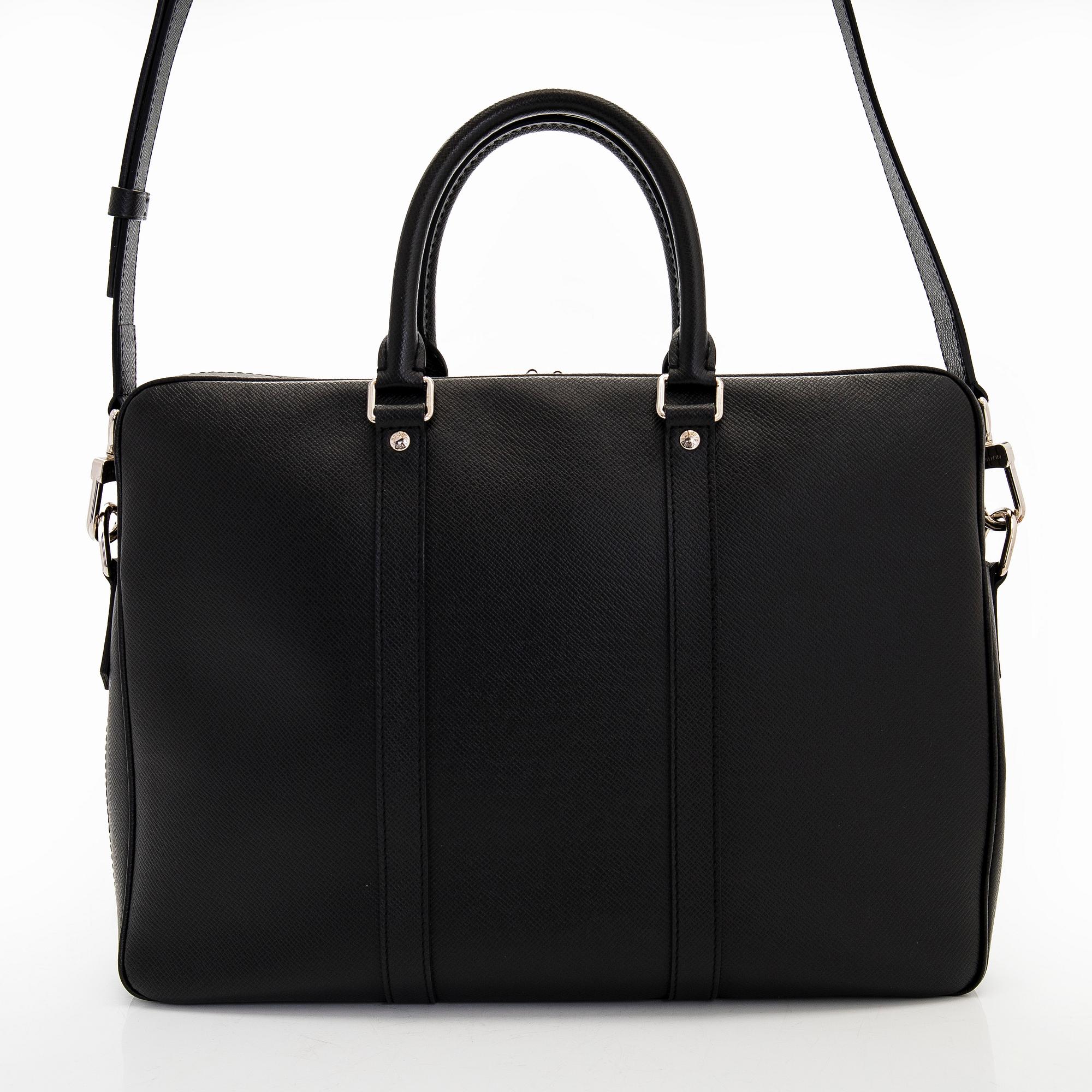 Louis Vuitton, a Taiga leather 'Porte-Documents Voyage' briefcase/bag.