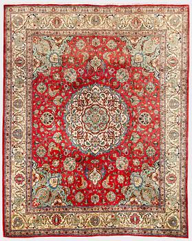 Carpet, Tabriz, approx. 353 x 283 cm.
