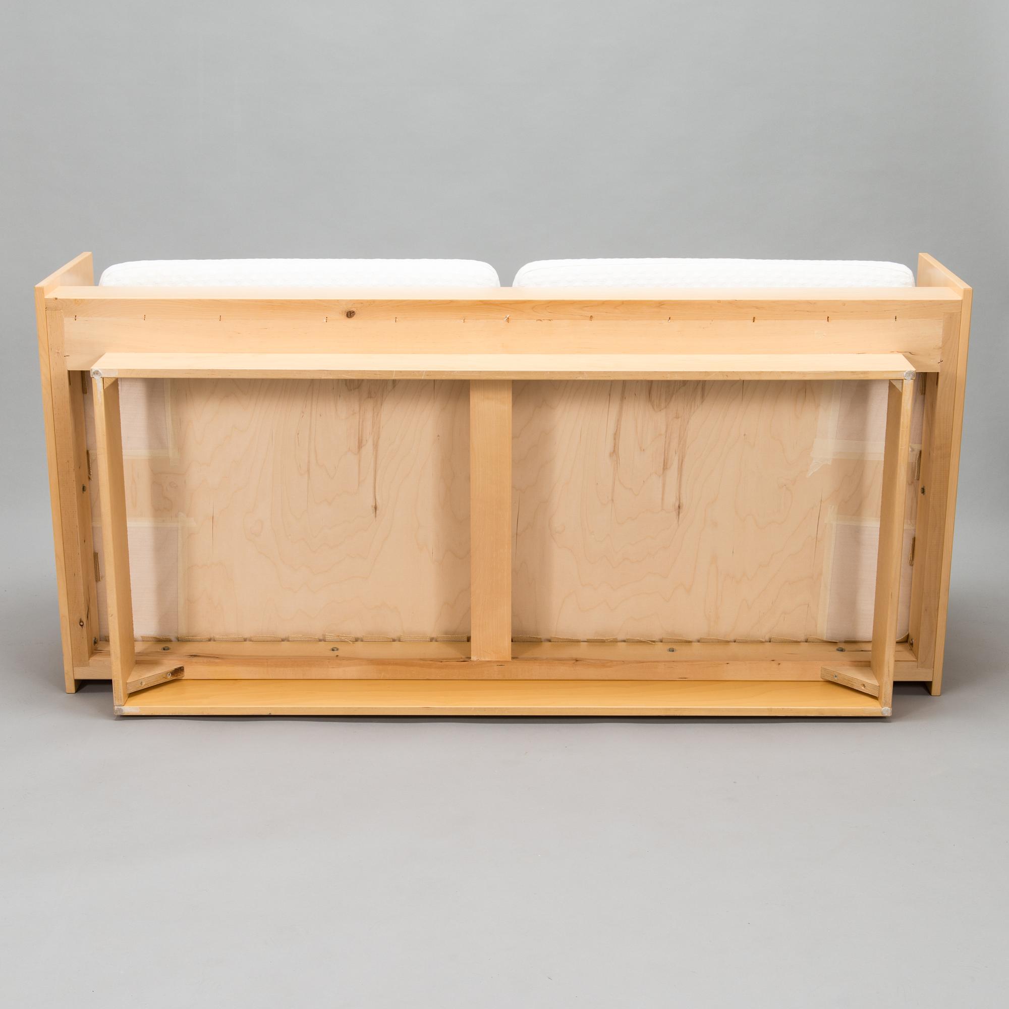 Ben af Schultén, soffa modell 555, Artek 1980-tal.