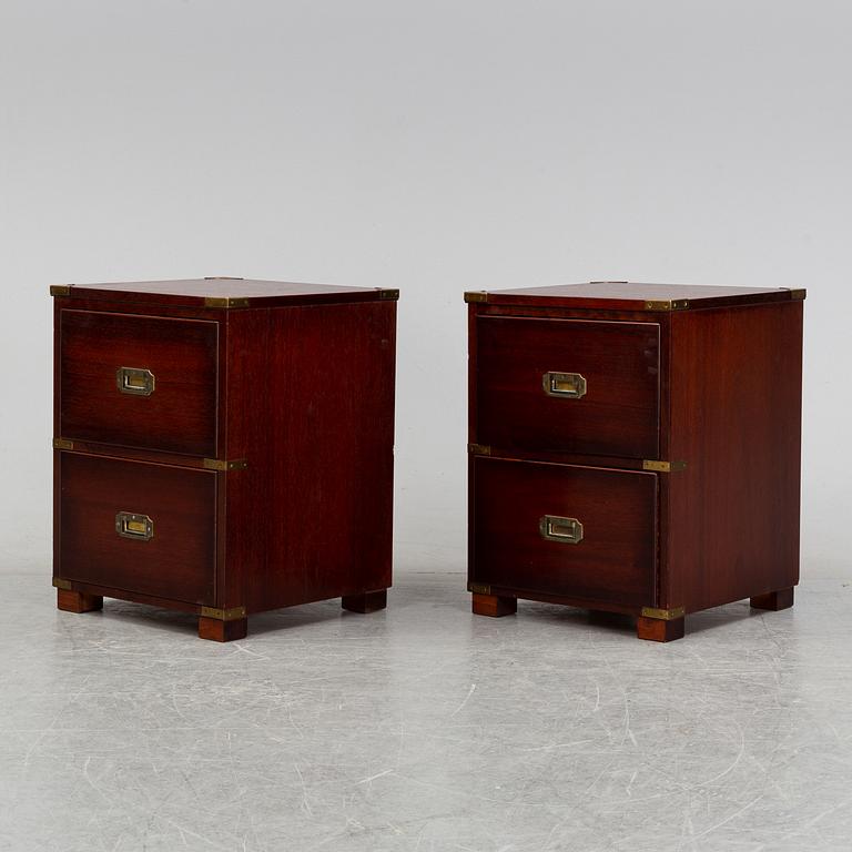 A pair of mahogany bedside tables, England second half of the 20th century.