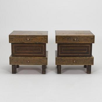 A pair of 1930s nightstands.