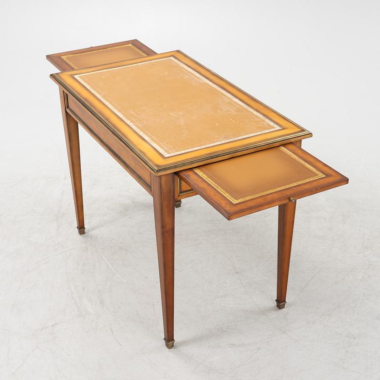 A late 20th century desk.