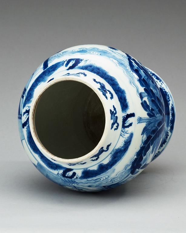 A blue and white jar, Qing dynasty, Kangxi (1662-1722).