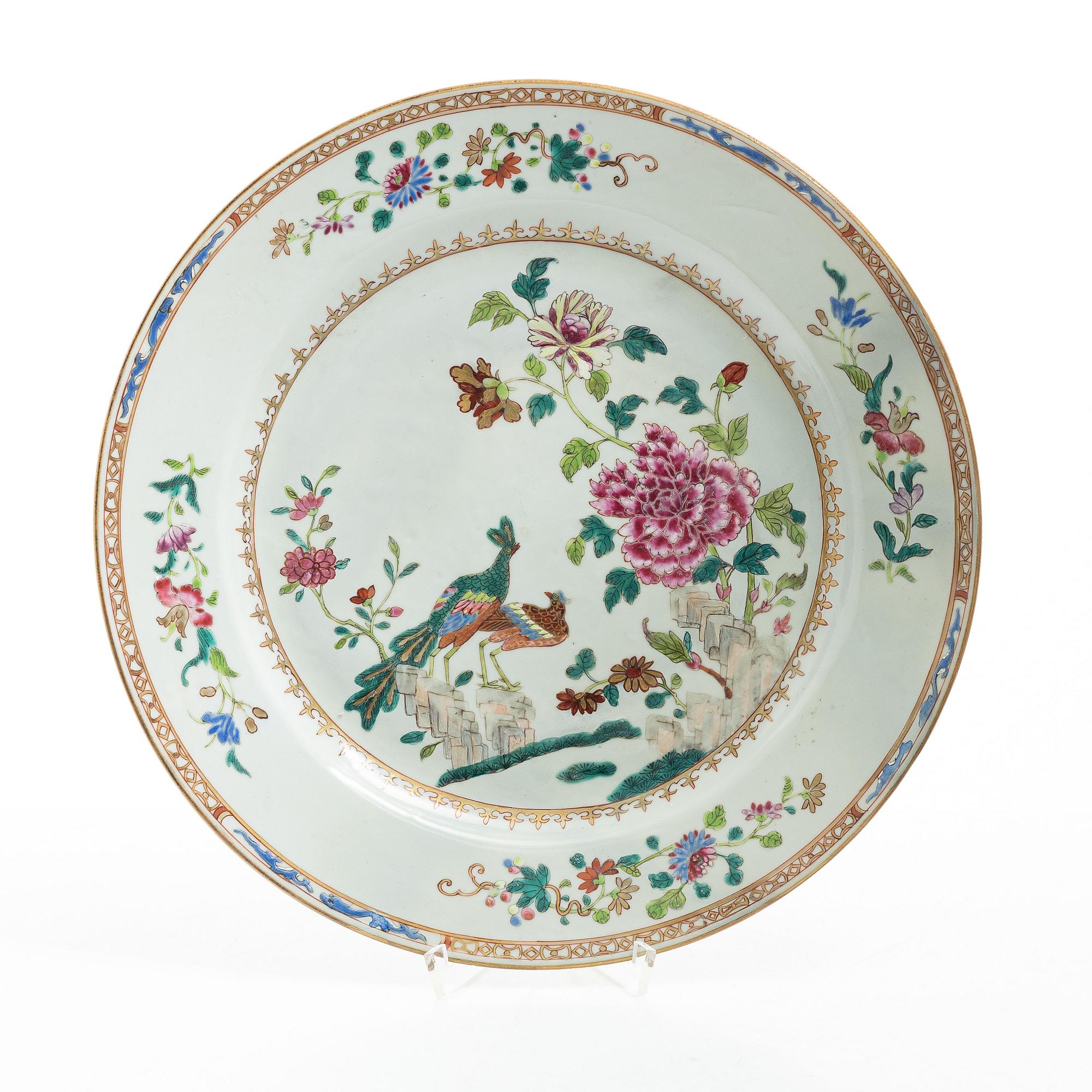 Tallrikar och fat, 5 st, exportporslin, "Double Peacock", Kina, Qianlong (1736-95).