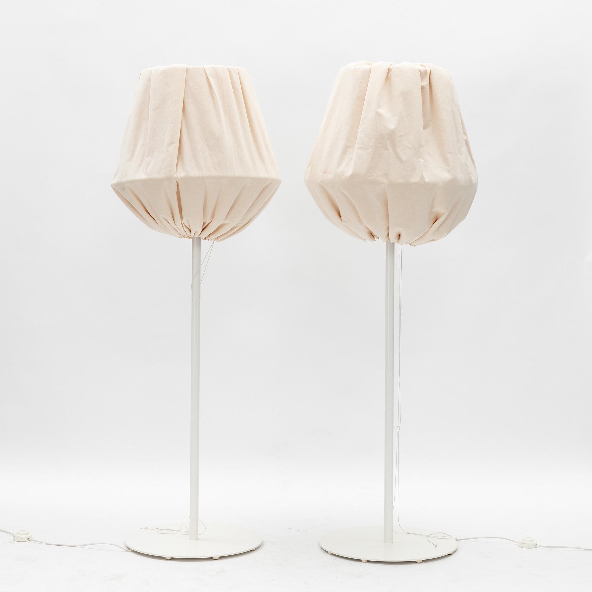 Claesson Koivisto Rune, golvlampor, ett par, "Baklava", Örsjö Belysning.