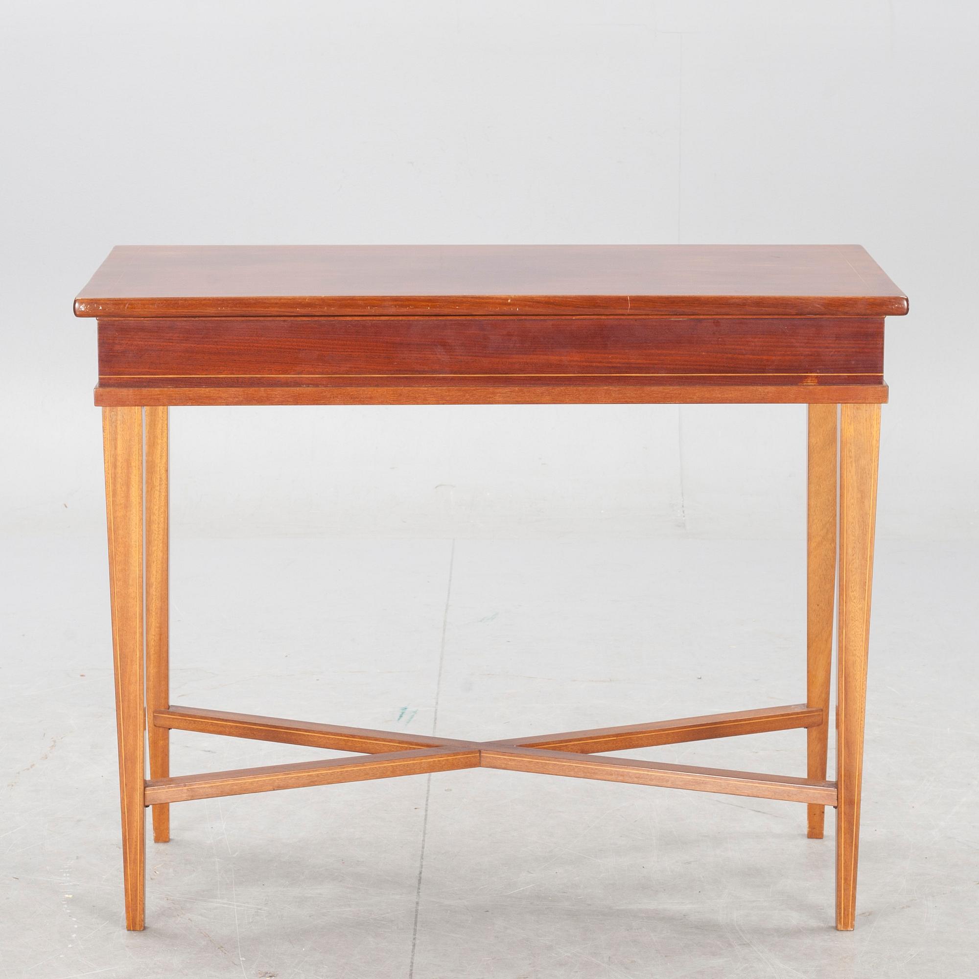 SPELBORD, sengustaviansk stil, 1900-talets början.