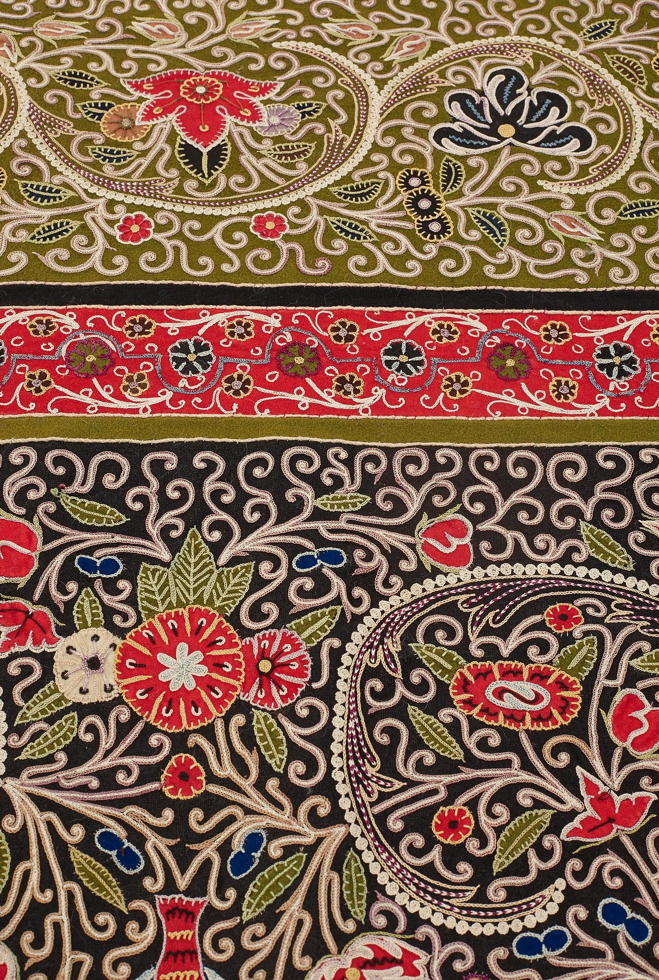 AN EMBROIDERY, a semi-antique Rascht, Persia (Iran), ca 312,5 x 311 cm.