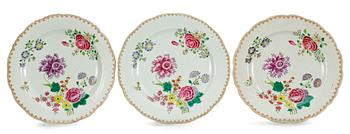504. A set of three famille rose plates, Qing dynasty. Qianlong (1736-95).