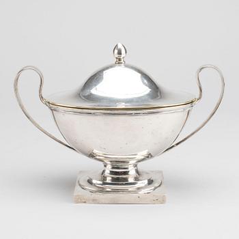 CARL JOHANN BERG, SUGAR BOWL, silver, St Petersburg 1798.