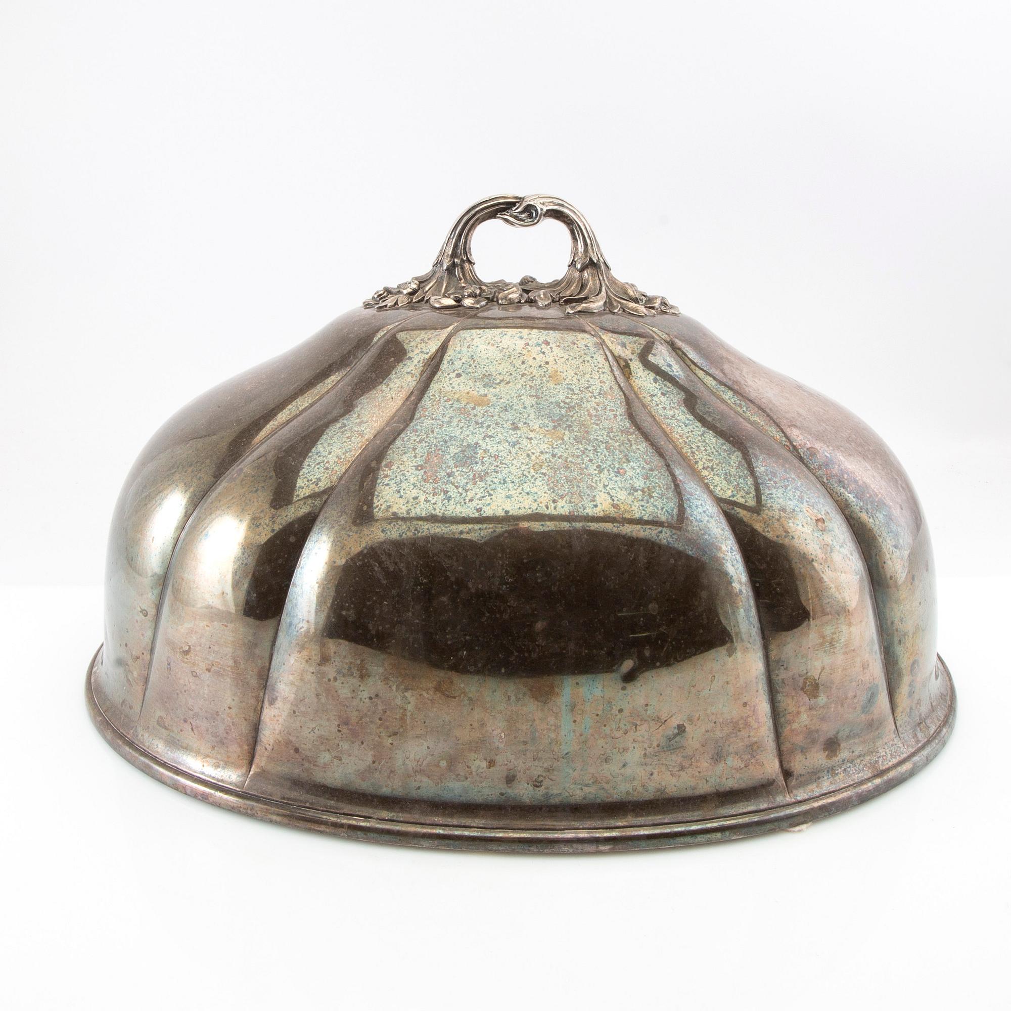 Steak domes 2 pcs England early 20th century silver plate.