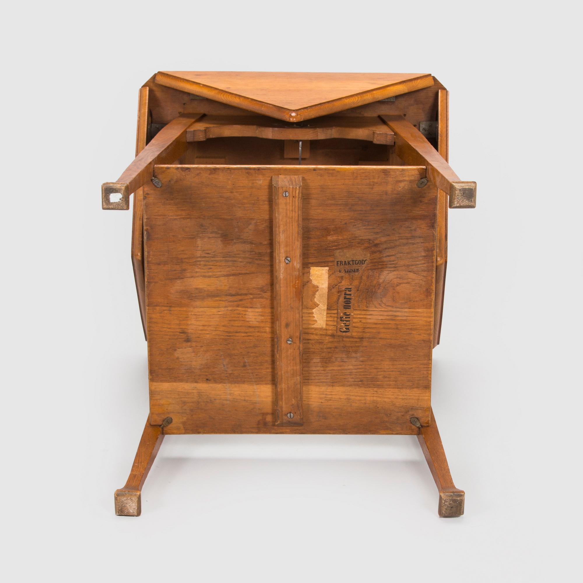 Drop-leaf table, Sweden, early 20th century.
