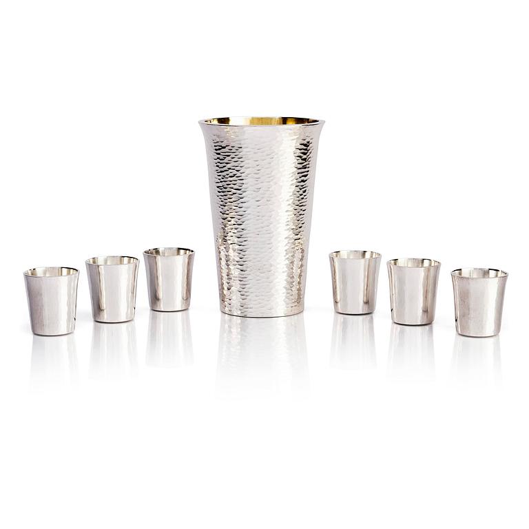 Atelier Borgila, a sterling silver vase and six small beakers, Stockholm 1963 and 1987.