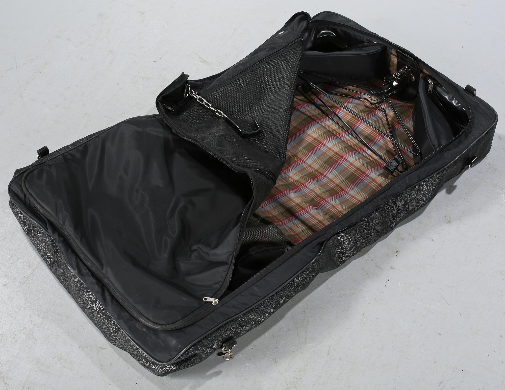 RESEGARDEROB, Mulberry.