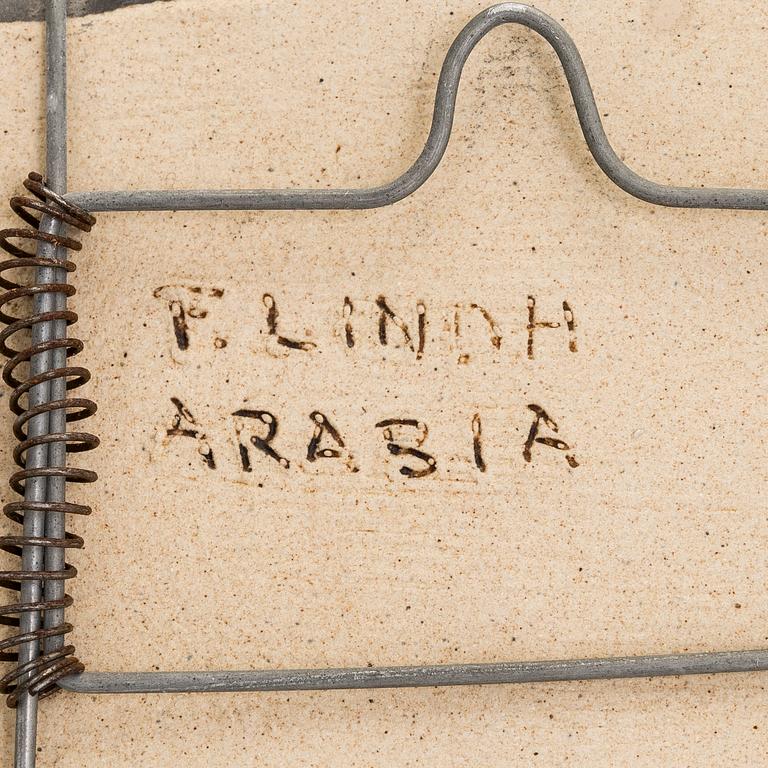 Francesca Mascitti-Lindh, reliefejä, 2 kpl, kivitavaraa, signeerattu F. Lindh Arabia.