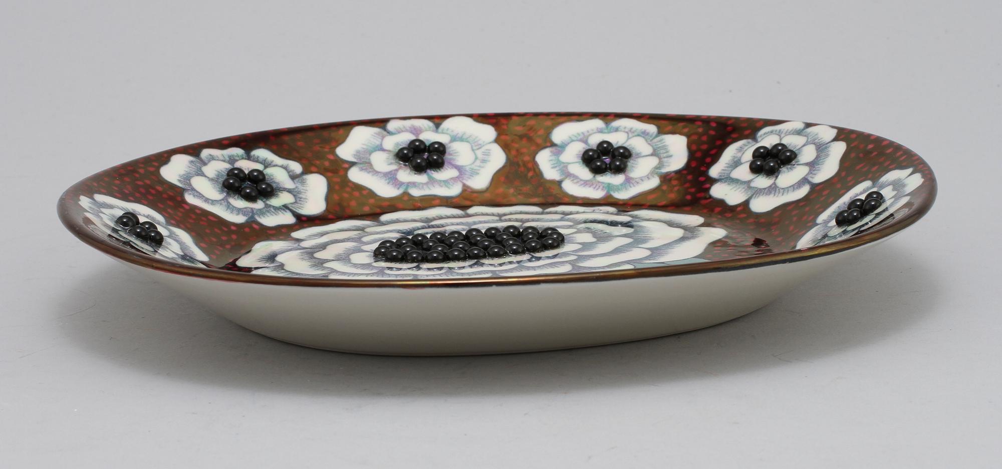 FAT, porslin, "Fiori", Birger Kaipianinen, Arabia, sign o numr 187/2000, 1983.