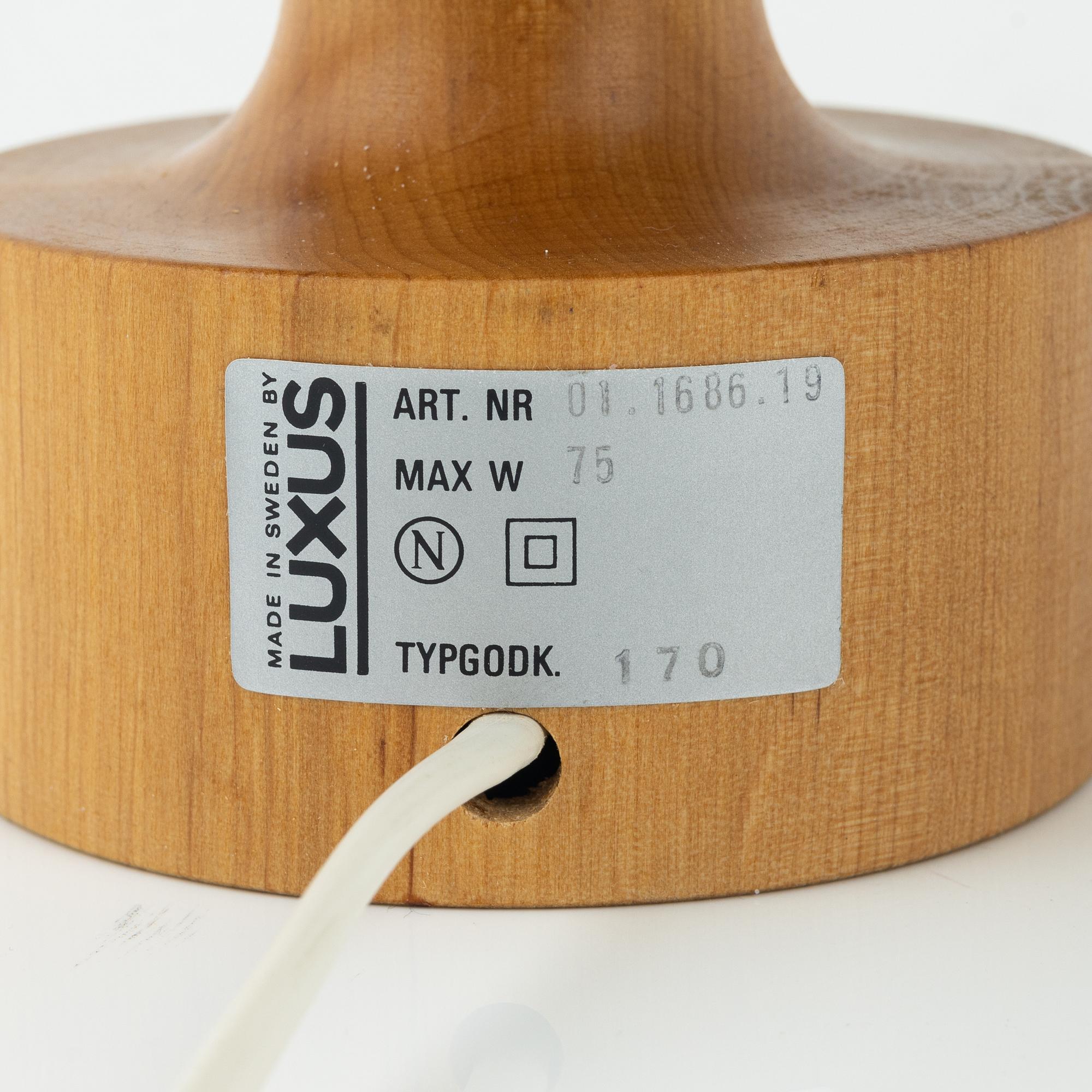 Uno & Östen Kristiansson, a pair of pine 'Flens' table lights, Luxus, Vittsjö.