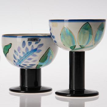 BÄGARE PÅ FOT, 2+2 st, keramik, signerad JT Finland -87.