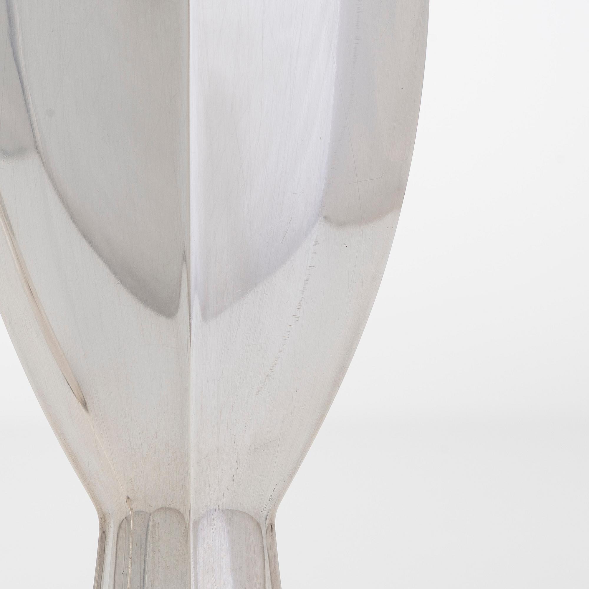 Tapio Wirkkala, a pair of 1950s silver TW-2 vases, Kultakeskus, Hämeenlinna 1957.