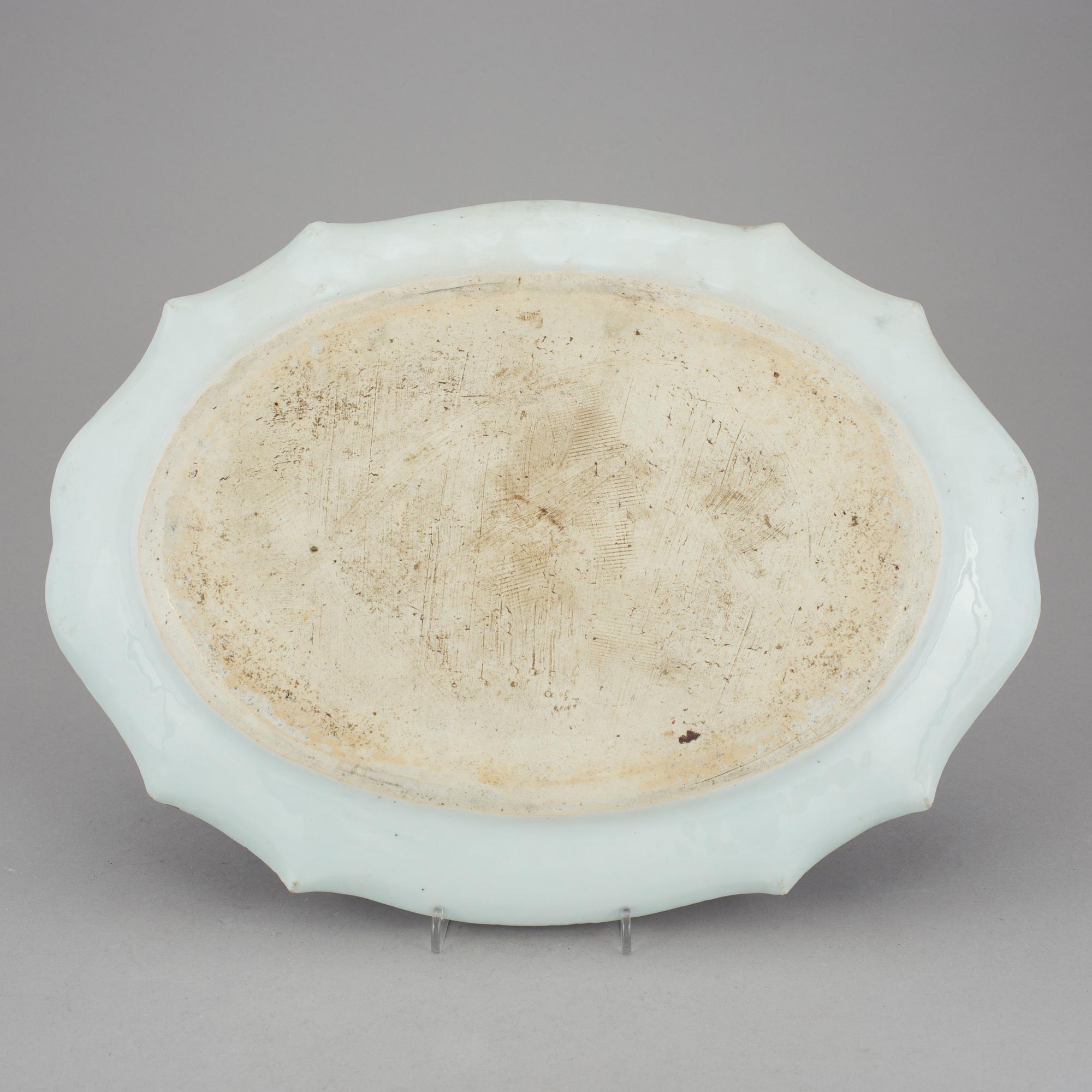 STEKFAT, porslin, Kina, Jiaqing (1796-1820).
