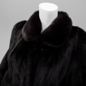 FUR COAT, Bågedahls Pälsateljé.