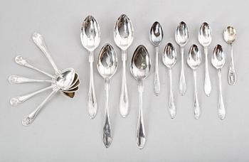 SKEDAR, 16 st, olika modeller, silver, 1900-tal. Vikt ca 354 gram.